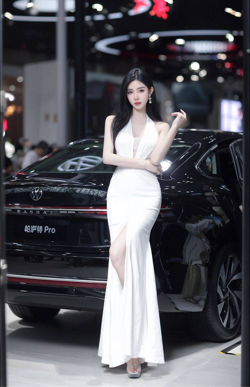 Height:175 Cheat:D Weight:50kg  清纯气质纯欲 a4腰筷子腿 ，产地山东，喜矮驾驭不了，勿扰