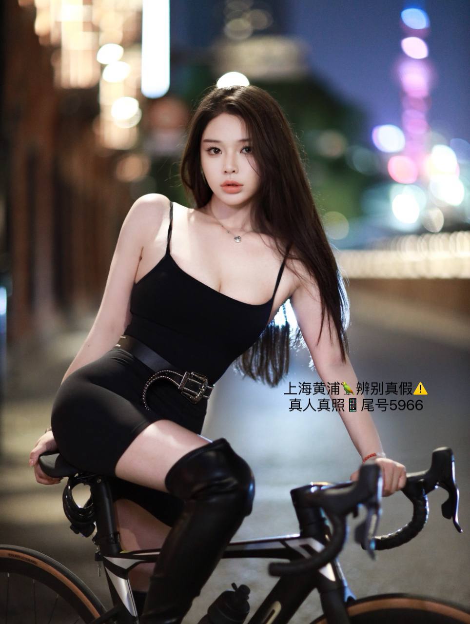 硬5w 轻语 Age:00&·Bust: E&·Height: 172&·Weight : 48kg  爱骑行  酷 喜 腰臀比 健身Girl  骑行的意义、在于一路上的 美景落日   热爱可抵岁月漫长、风起风止